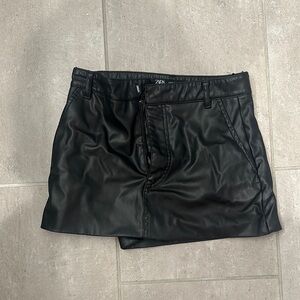Zara Sleek Black Mini Skort